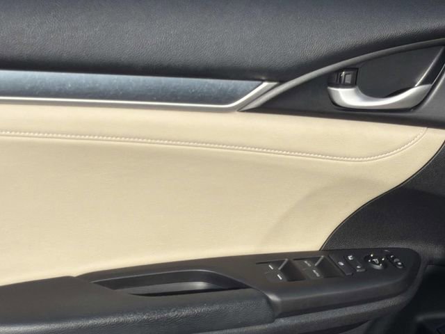 Used 2018 Honda Civic Touring image 13