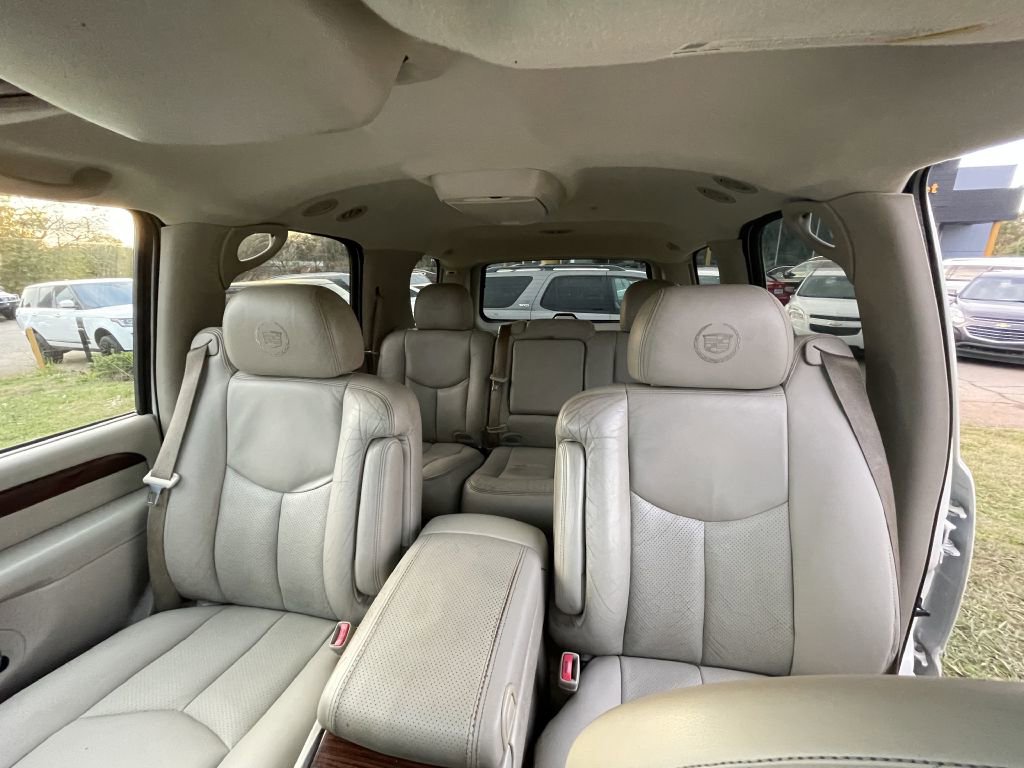 Used 2003 Cadillac Escalade LUXURY image 20