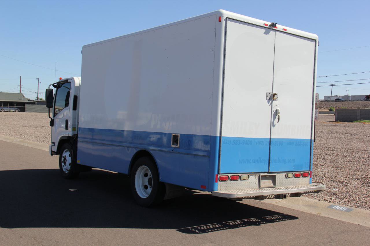Used 2018 Isuzu NPR image 7