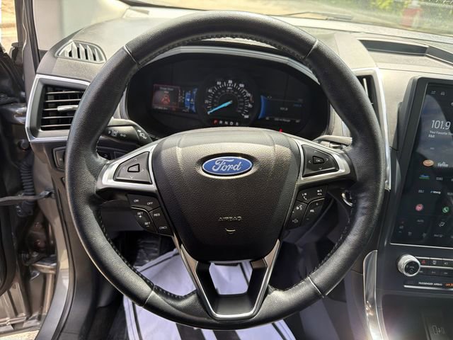 Used 2023 Ford Edge Titanium AWD/4WD image 14