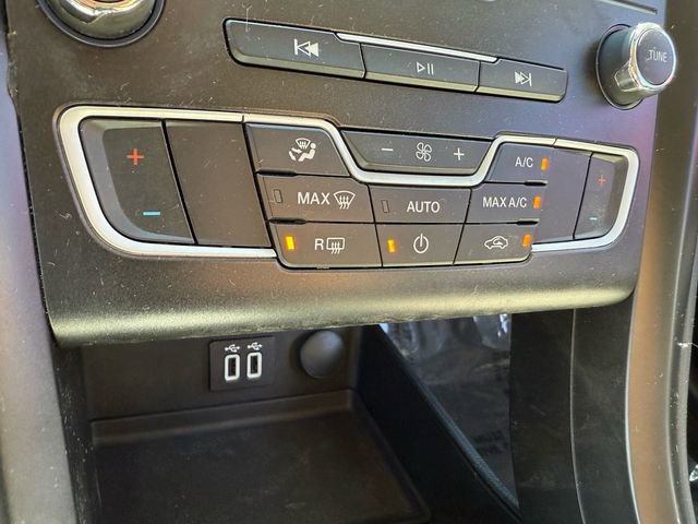 Used 2019 Ford Fusion SE w/ Equipment Group 151A image 27
