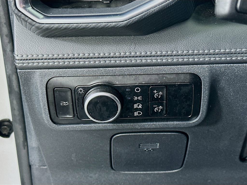 Used 2024 Ford Mustang Premium image 20