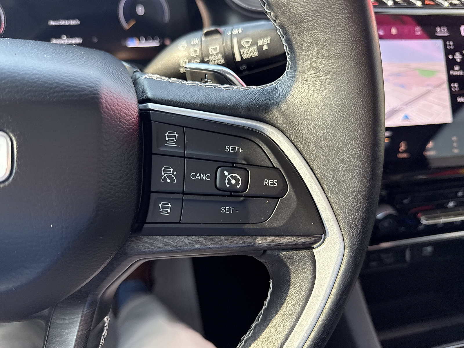 Used 2021 Jeep Grand Cherokee L Limited image 21