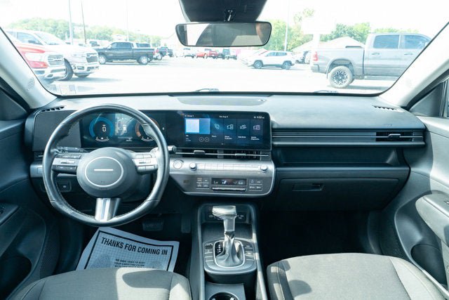Used 2025 Hyundai Kona SEL AWD/4WD image 30