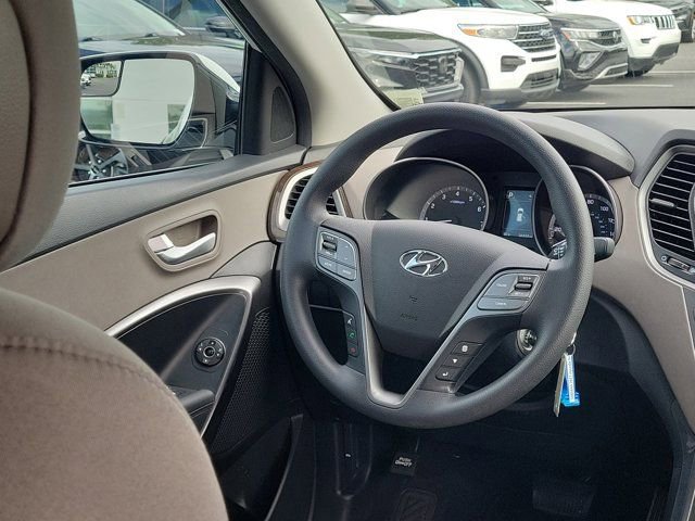 Used 2017 Hyundai Santa Fe Sport FWD image 3