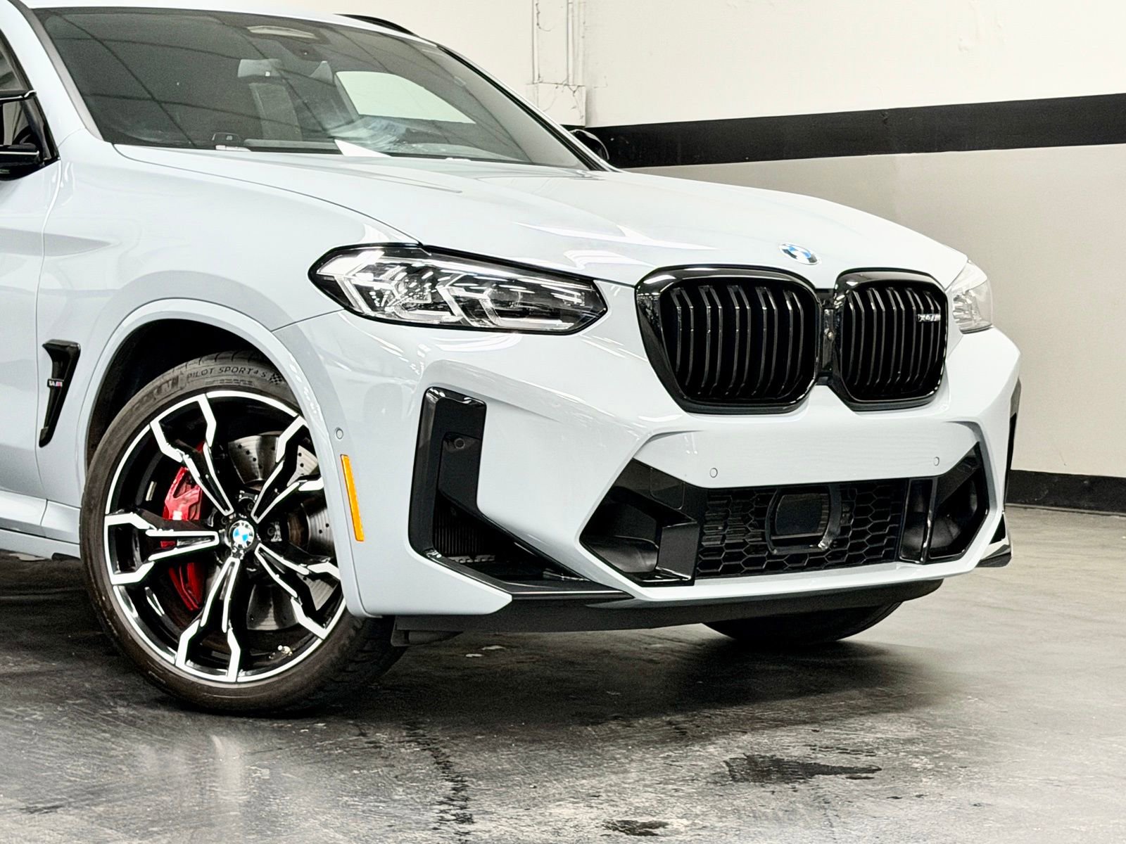 Used 2023 BMW X4 M w/ Competition Package AWD/4WD image 3