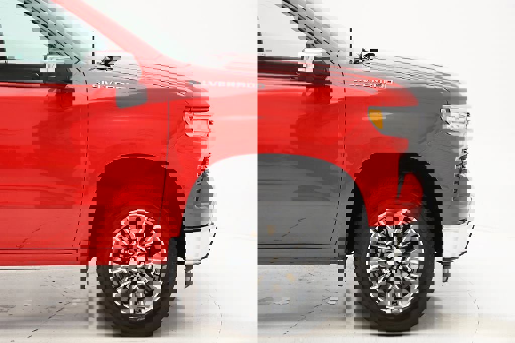 Used 2023 Chevrolet Silverado 1500 LT image 4