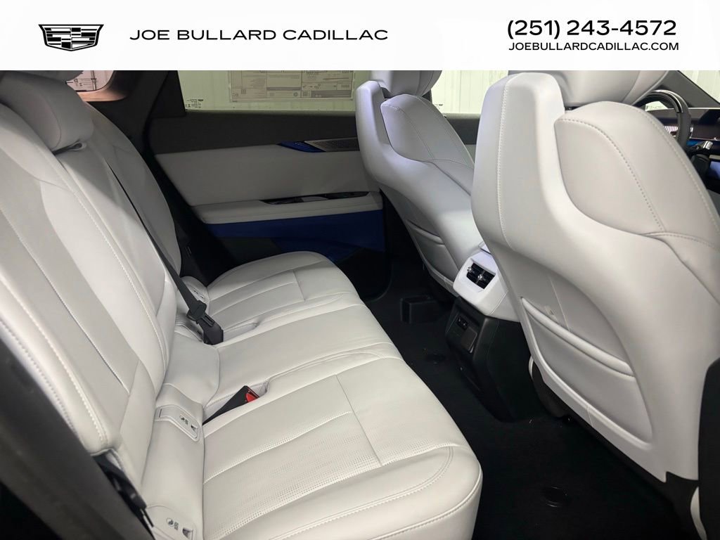 New 2025 Cadillac Optiq Sport 2 w/ LPO, Floor Liner Package image 15