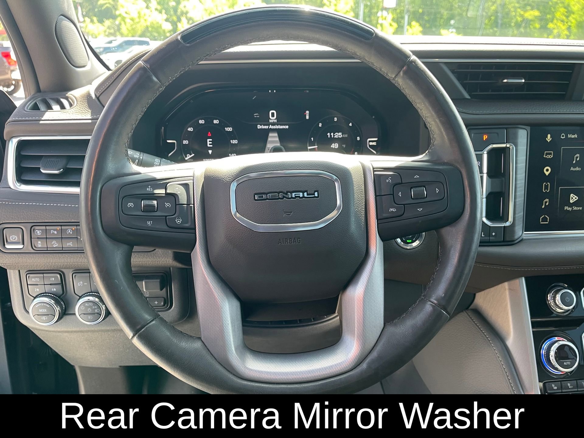 Used 2023 GMC Yukon Denali w/ Denali Reserve Package image 16