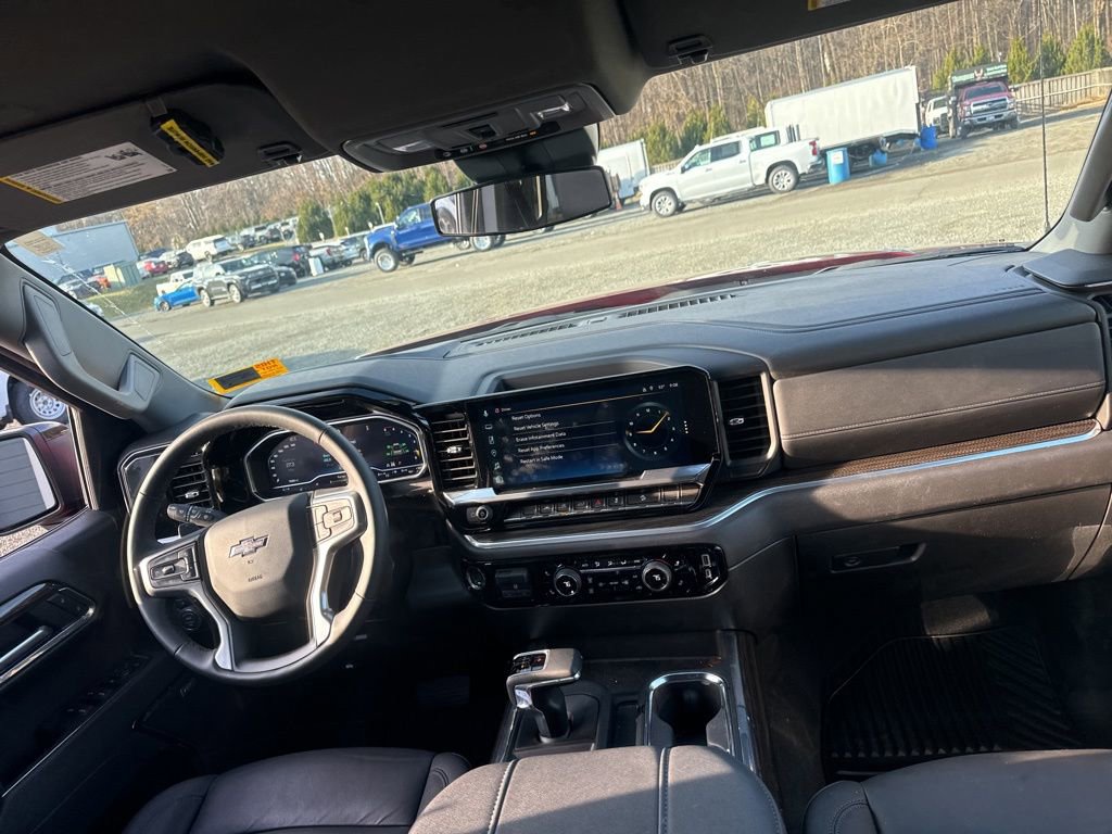 Used 2025 Chevrolet Silverado 1500 RST image 12