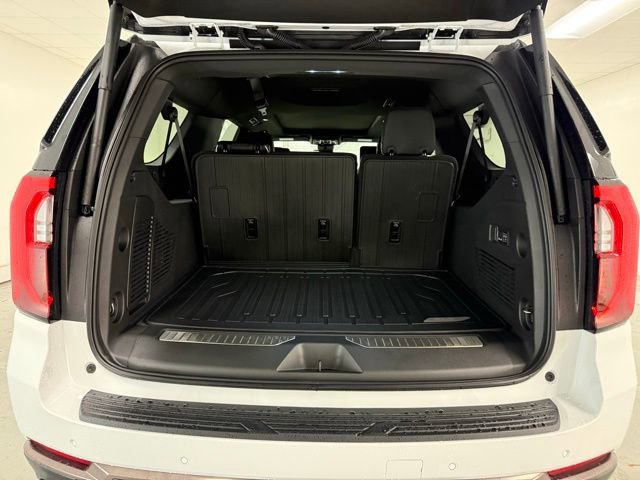 New 2026 GMC Yukon XL AT4 Ultimate w/ LPO, Floor Liner Package image 7