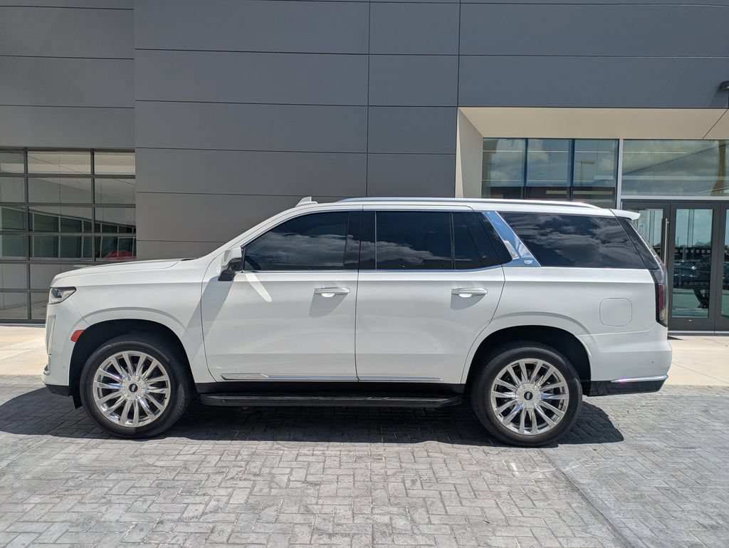 Used 2023 Cadillac Escalade Premium Luxury RWD image 9