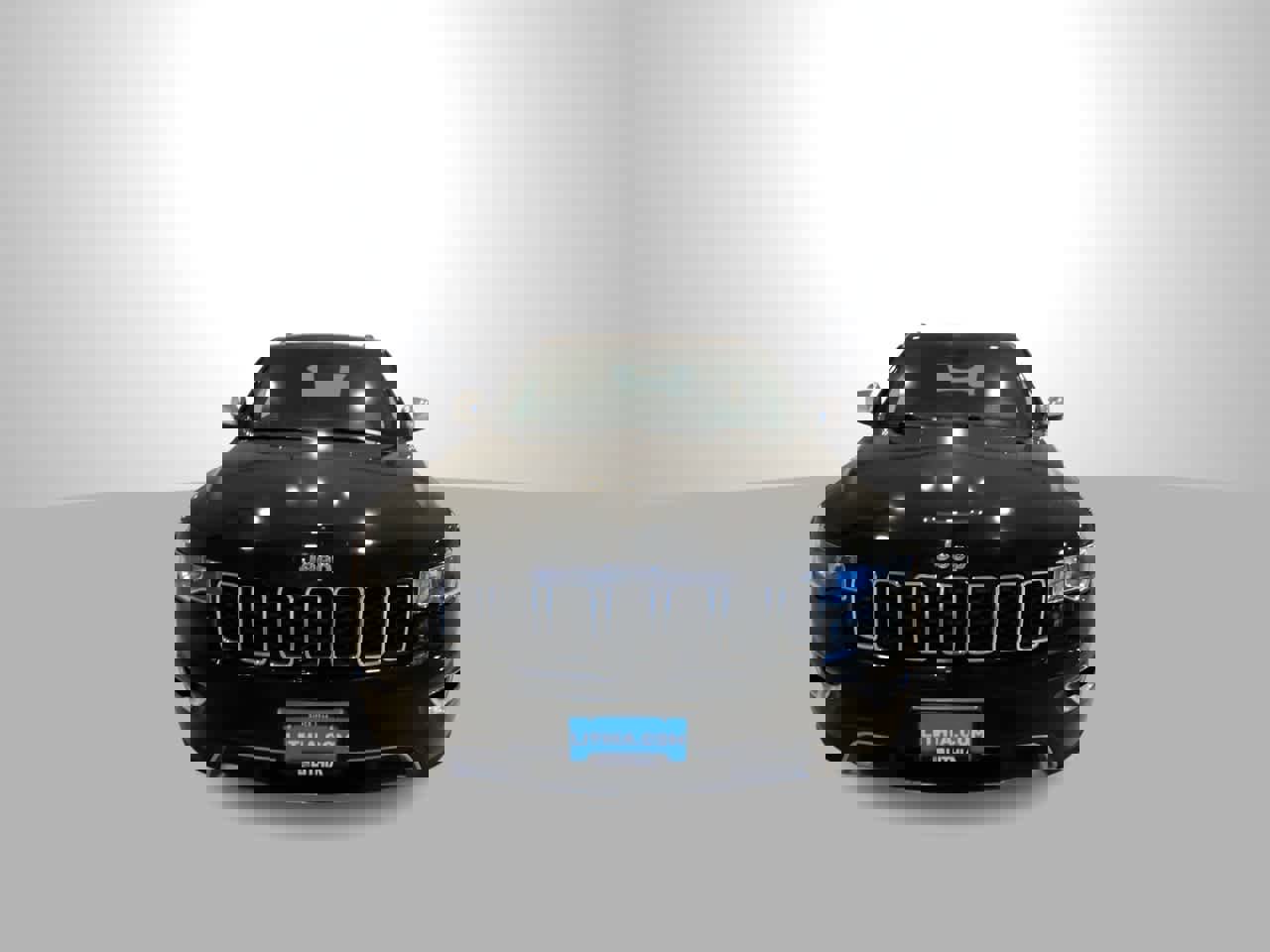 Used 2017 Jeep Grand Cherokee Limited image 3