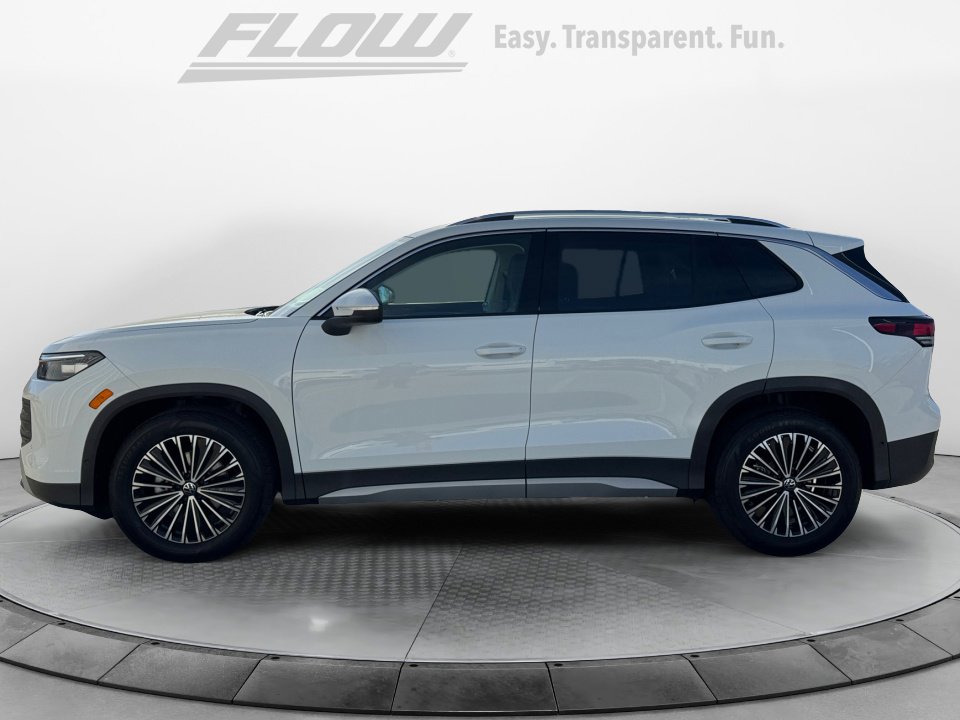 New 2026 Volkswagen Tiguan S FWD image 4