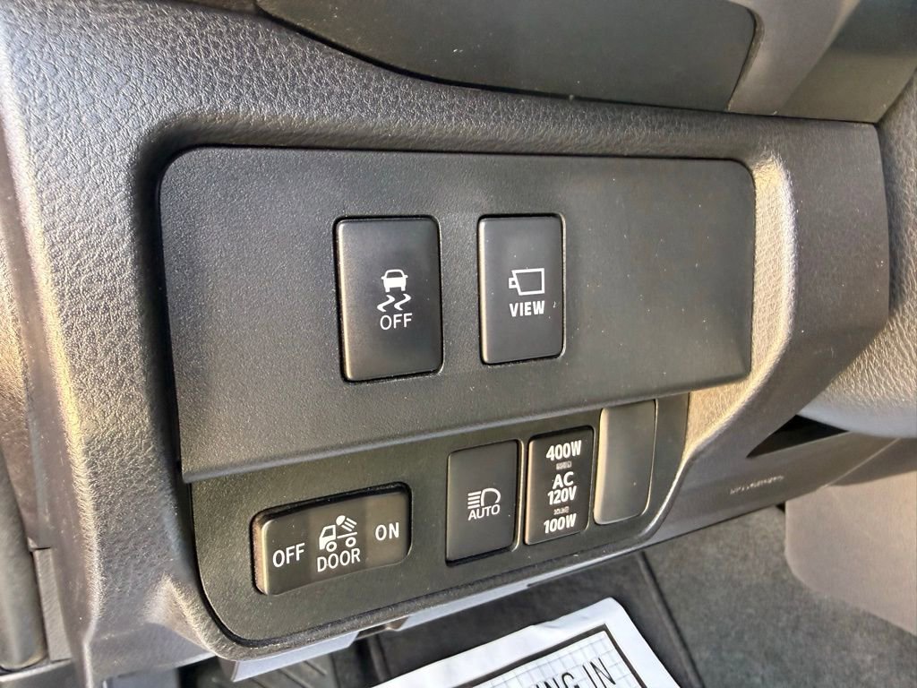 Used 2023 Toyota Tacoma Limited image 11