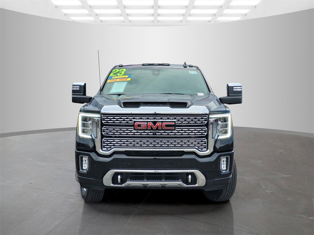 Used 2023 GMC Sierra 3500 Denali w/ Denali Ultimate Package image 2