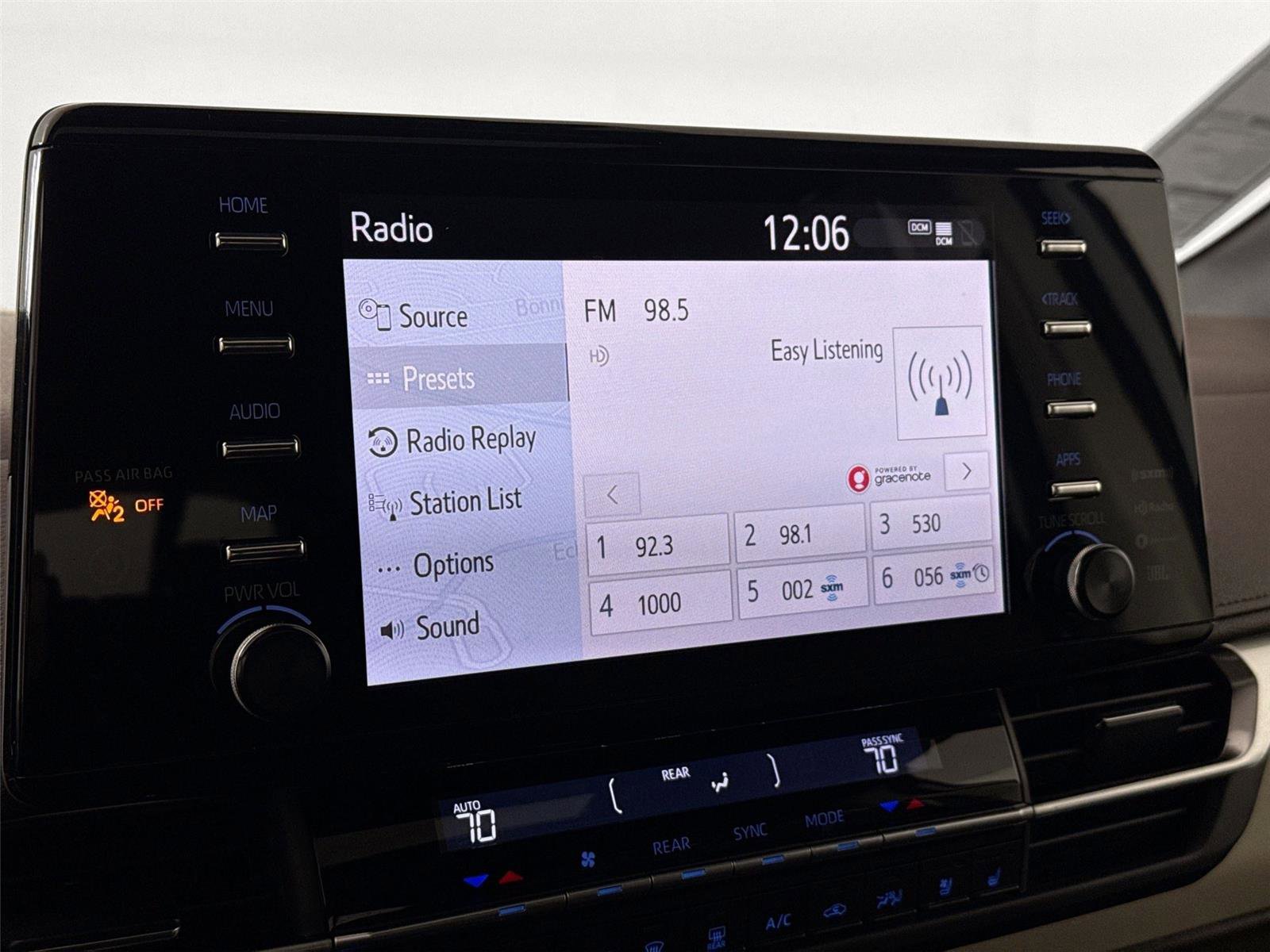 Certified 2021 Toyota Sienna Platinum image 25