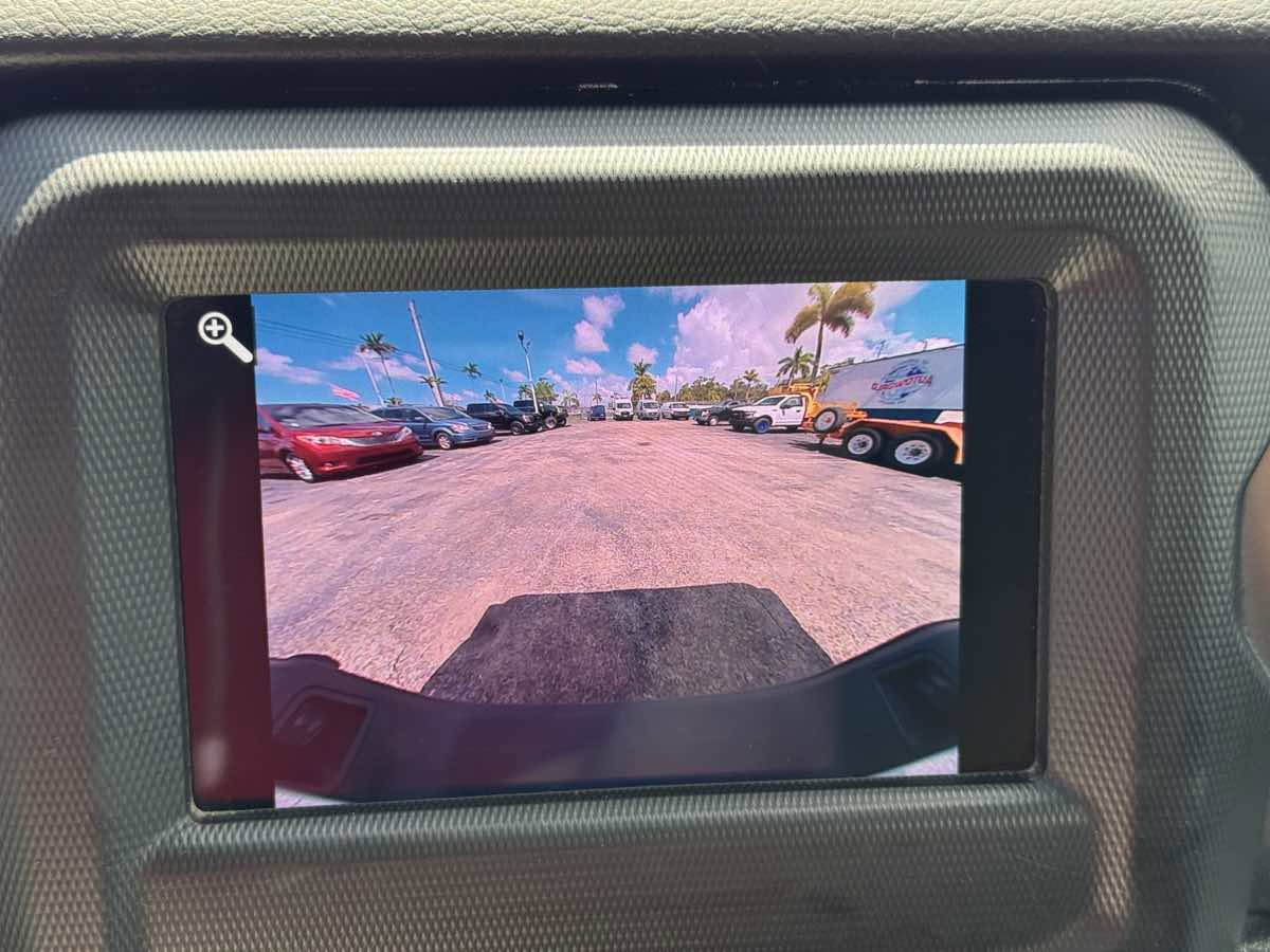 Used 2023 Jeep Gladiator Sport AWD/4WD image 31