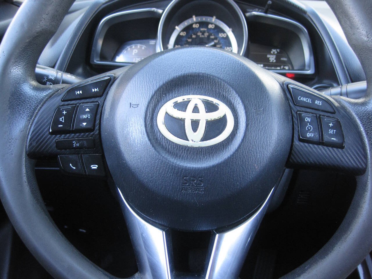 Used 2017 Toyota Yaris iA FWD image 31