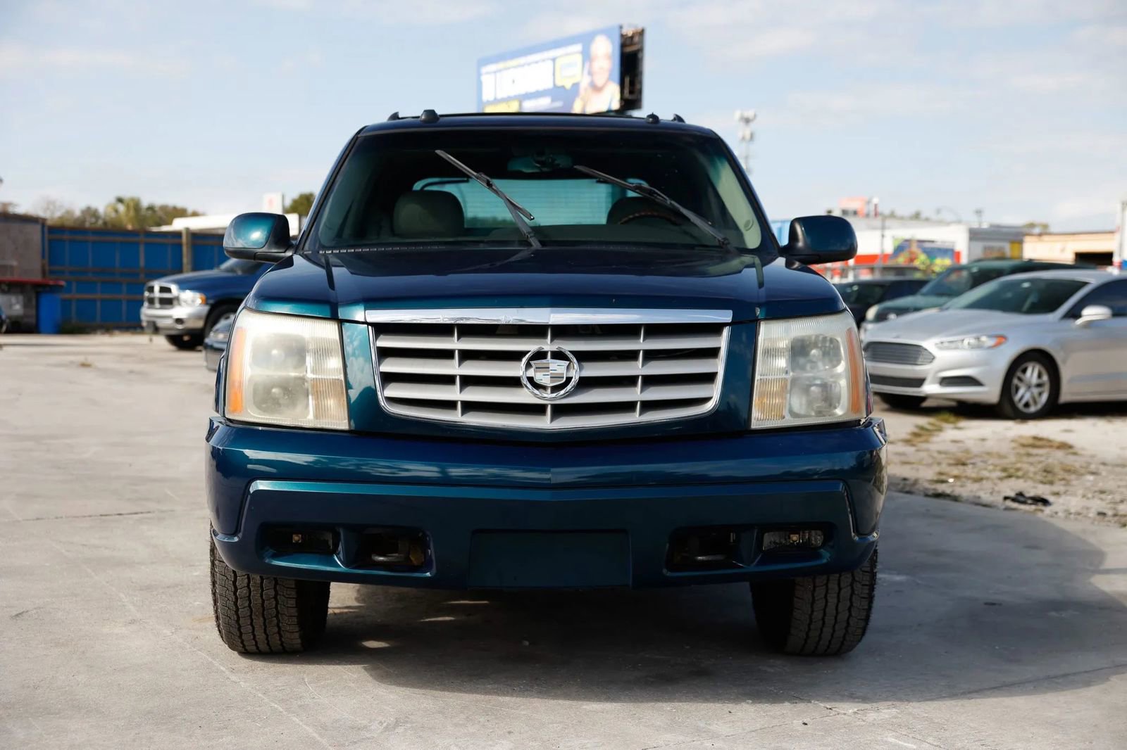 Used 2005 Cadillac Escalade EXT image 9