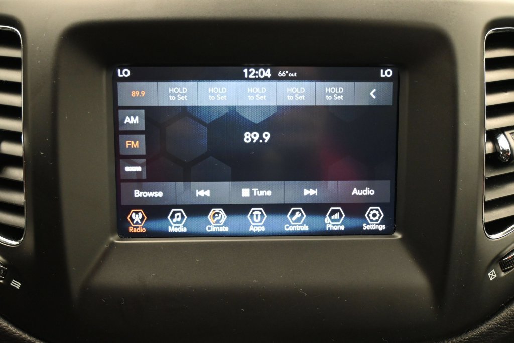 Used 2017 Jeep Compass Latitude w/ Popular Equipment Group AWD/4WD image 20
