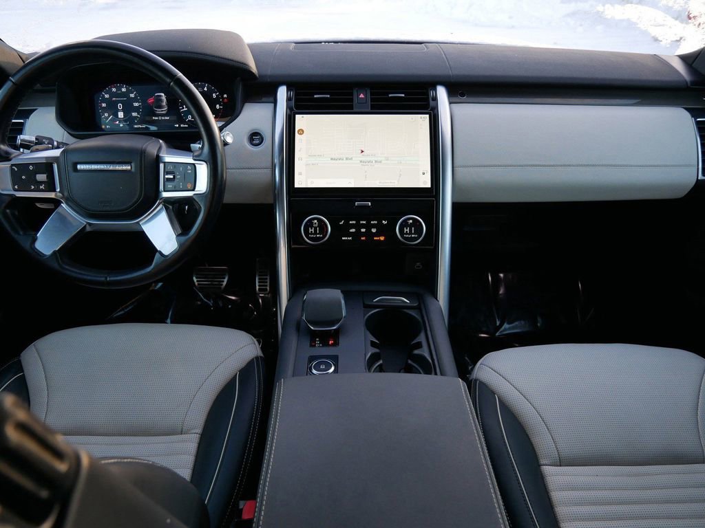 Used 2021 Land Rover Discovery HSE R-Dynamic image 12