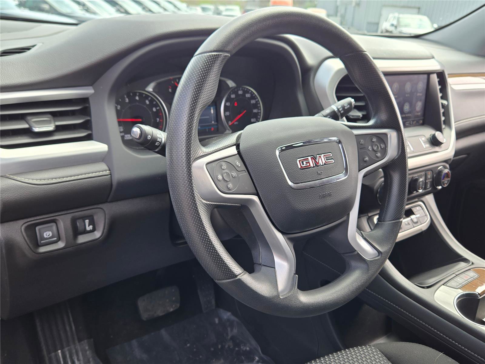 Used 2023 GMC Acadia SLE AWD/4WD image 20
