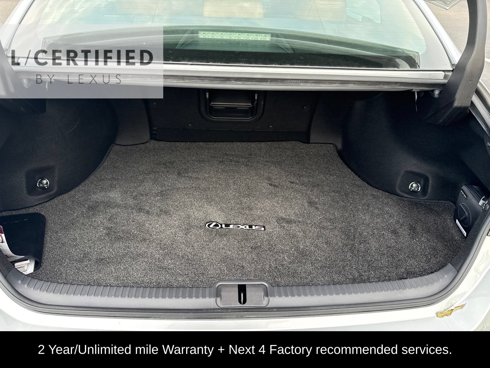 Used 2023 Lexus ES 350 w/ Premium Package FWD image 9