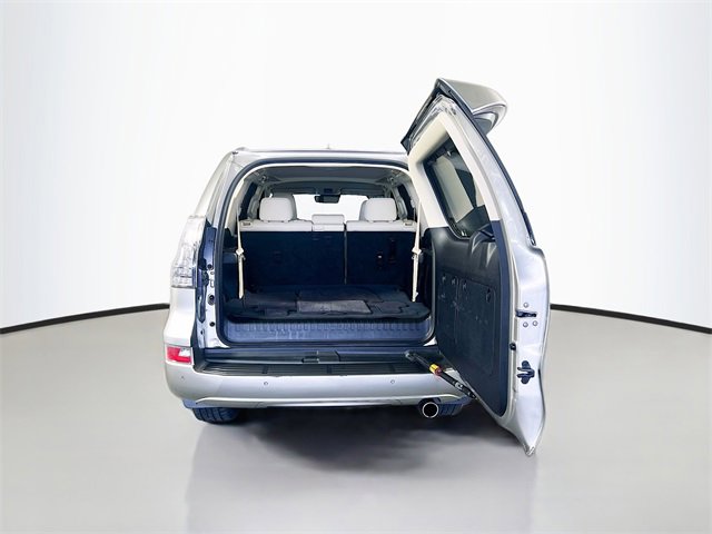 Used 2020 Lexus GX 460 Premium image 28