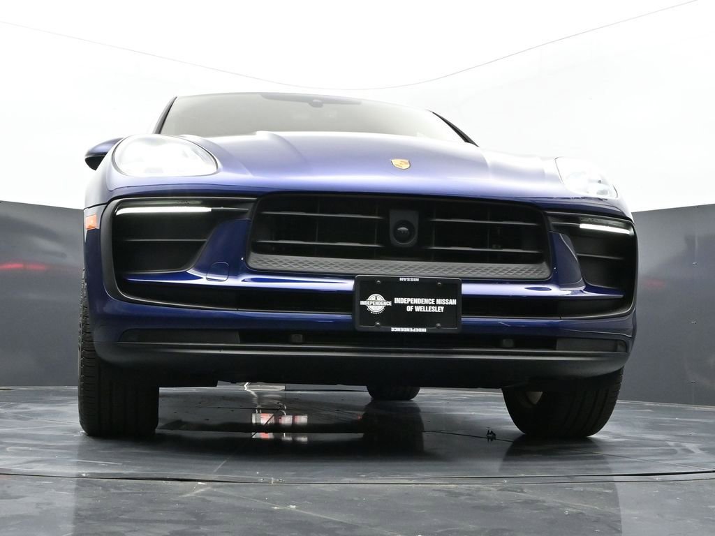 Used 2025 Porsche Macan image 53