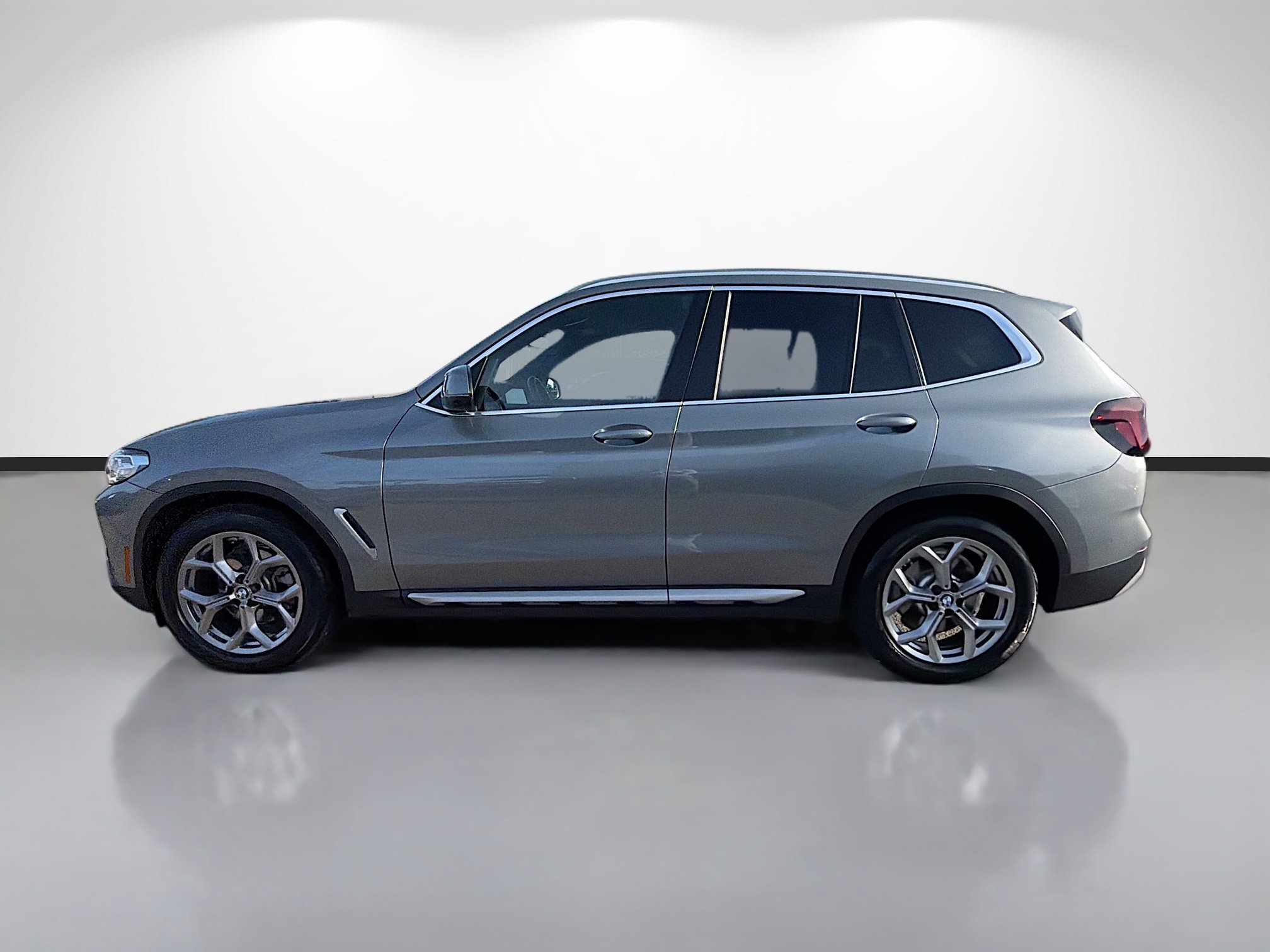 Used 2024 BMW X3 sDrive30i w/ Convenience Package w/ZPA RWD image 6
