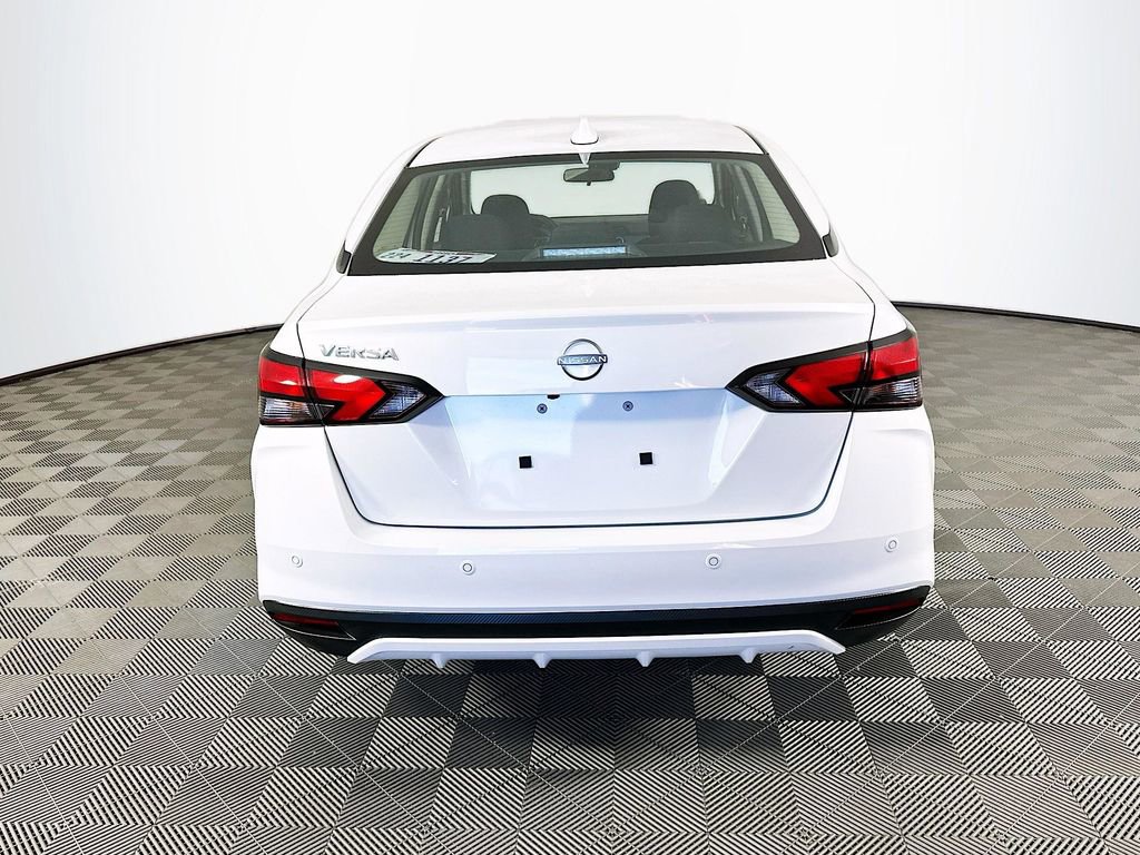New 2025 Nissan Versa SV w/ Trunk Package image 9
