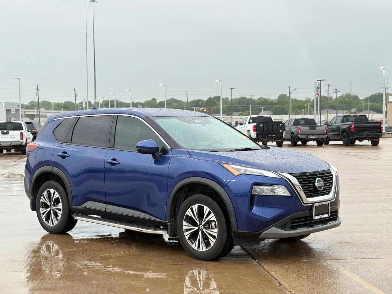 Certified 2021 Nissan Rogue SV FWD image 3