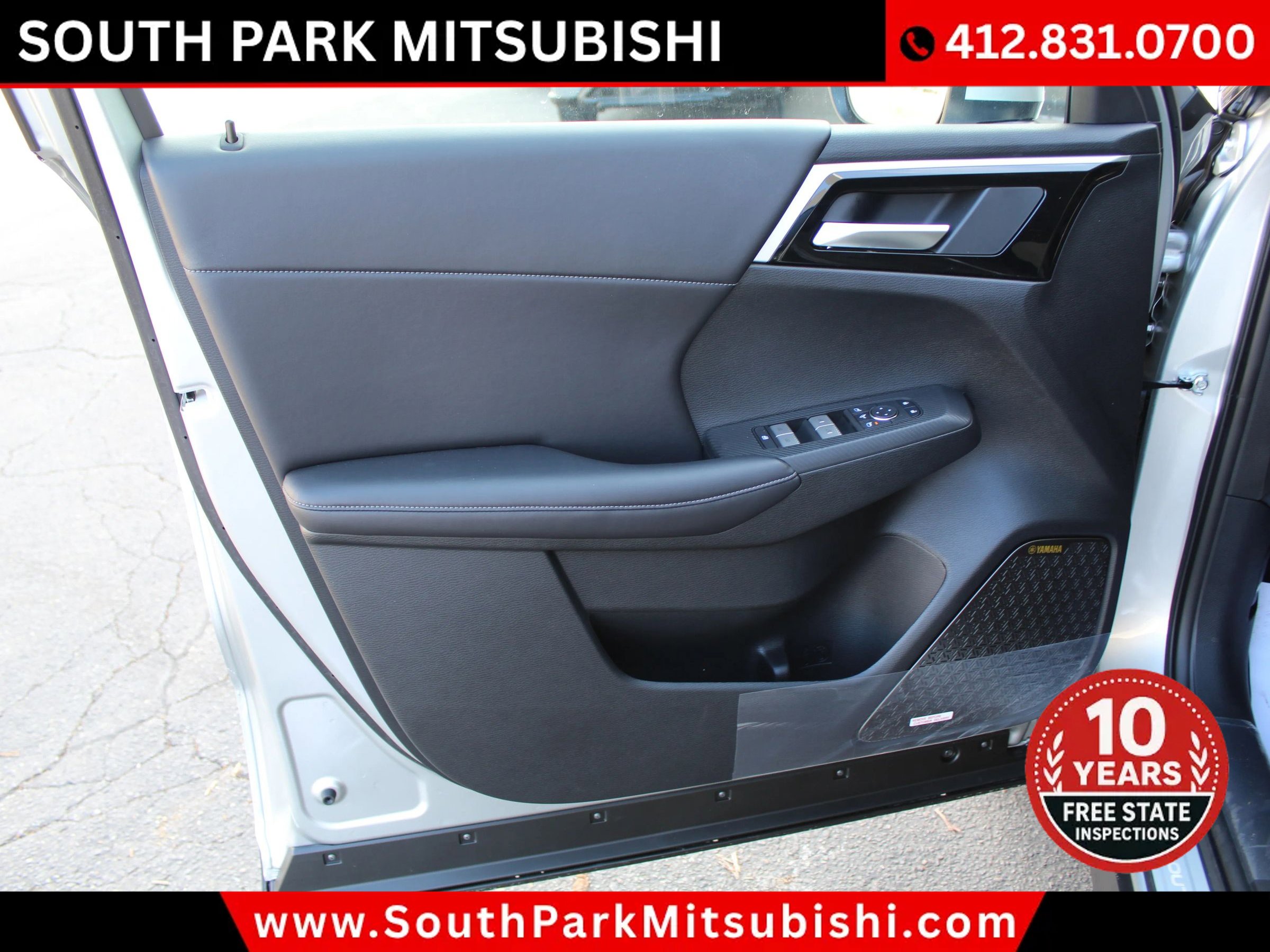 New 2026 Mitsubishi Outlander SE image 13