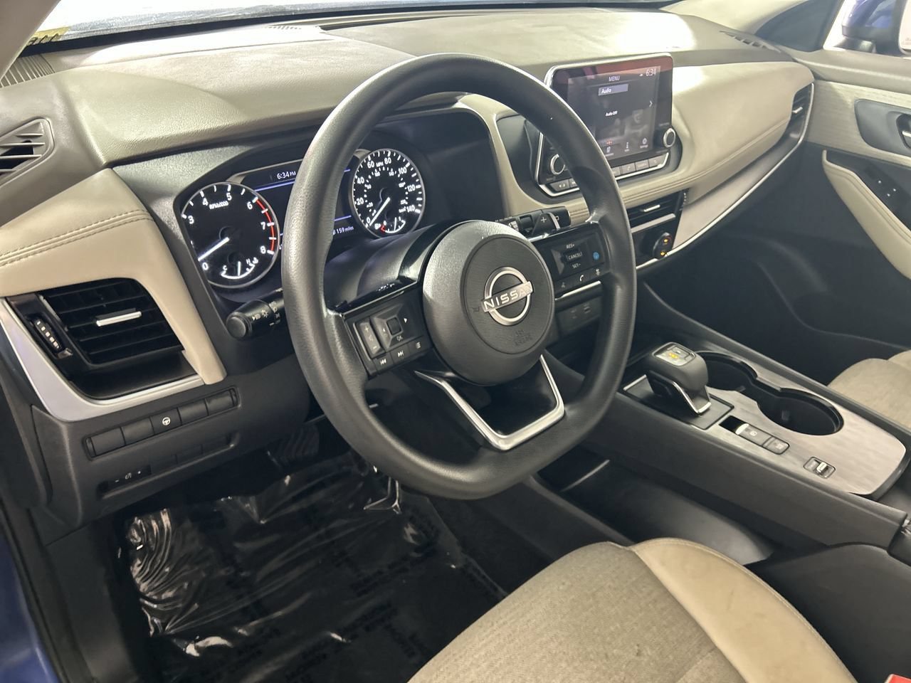 Used 2023 Nissan Rogue SV FWD image 11