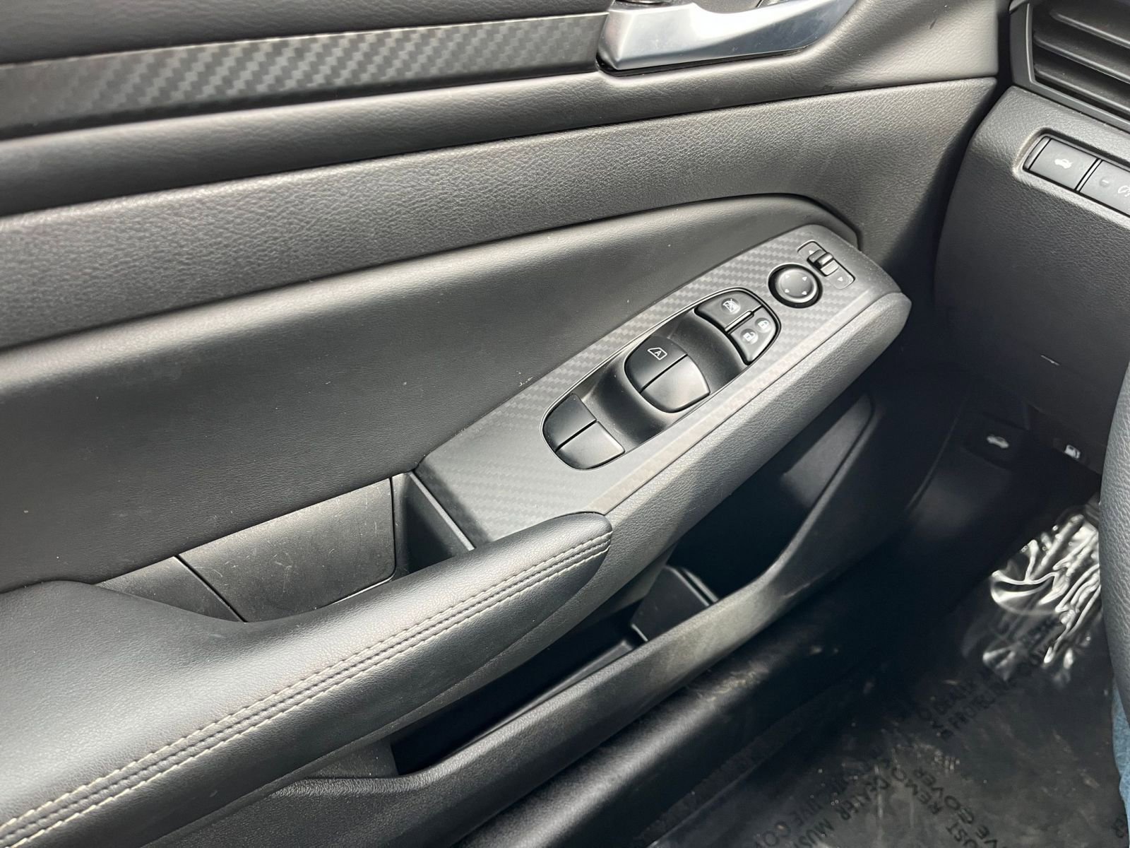 Used 2025 Nissan Altima 2.5 SV image 20