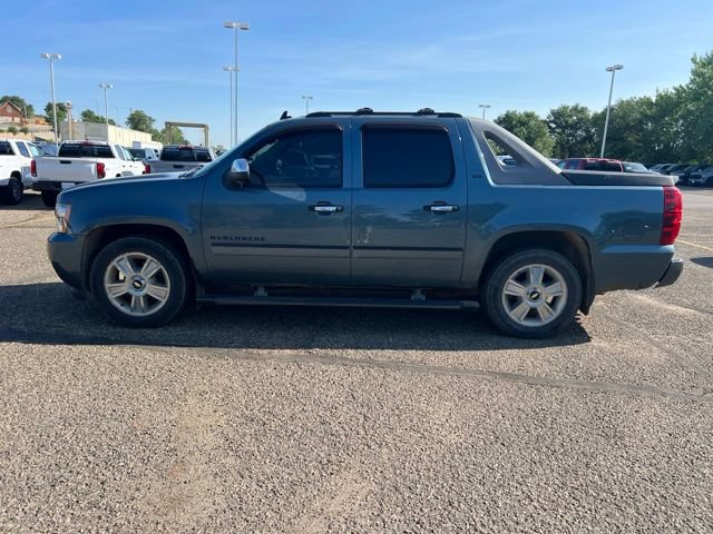 Used 2010 Chevrolet Avalanche LTZ AWD/4WD image 5