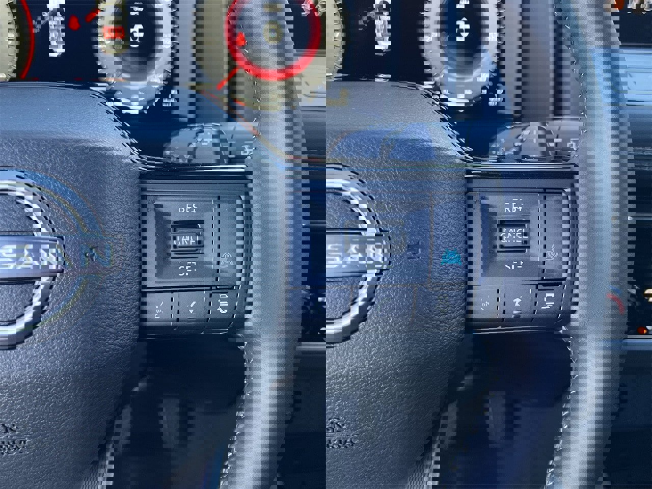 Certified 2025 Nissan Rogue Platinum image 12