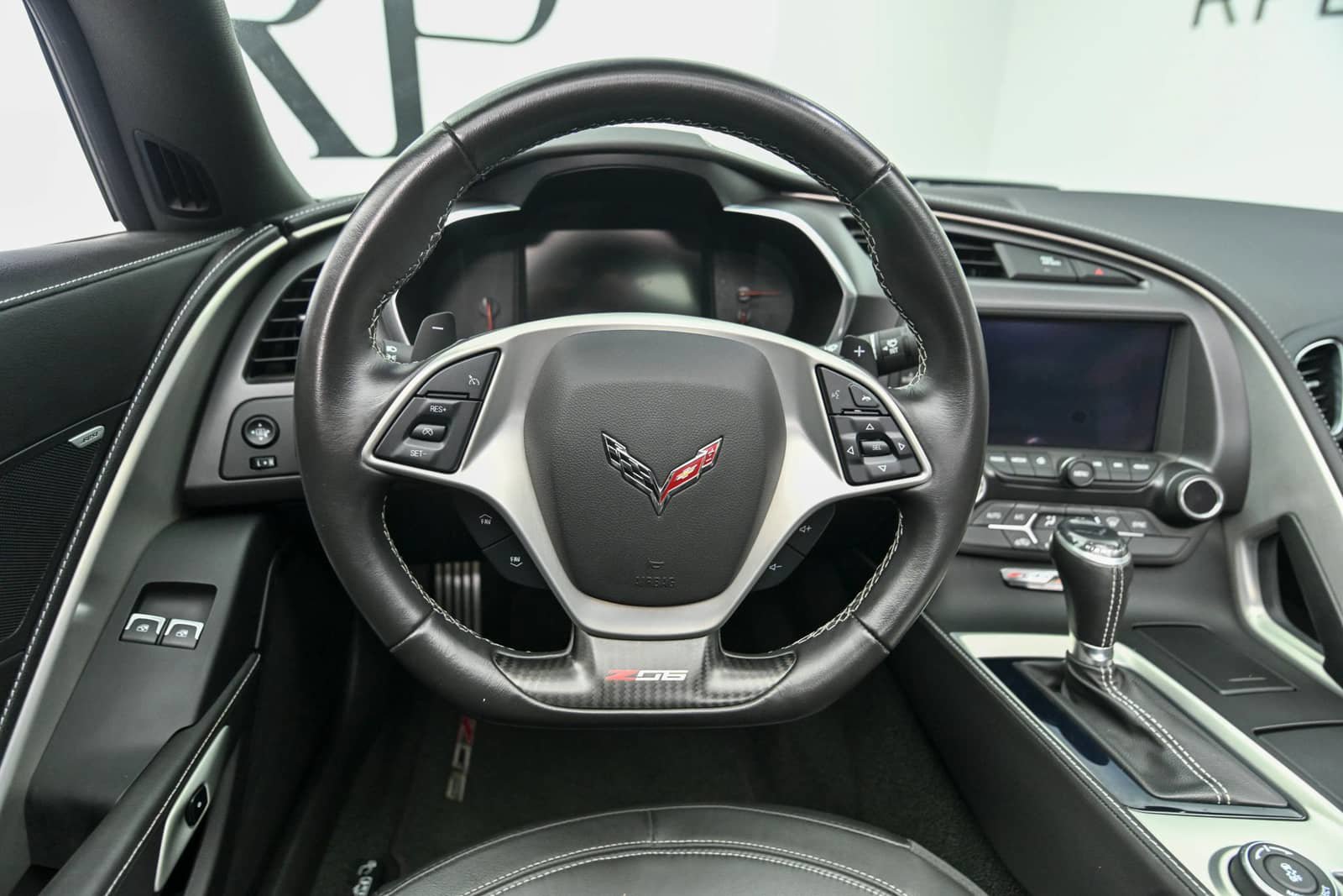Used 2018 Chevrolet Corvette Z06 RWD image 28