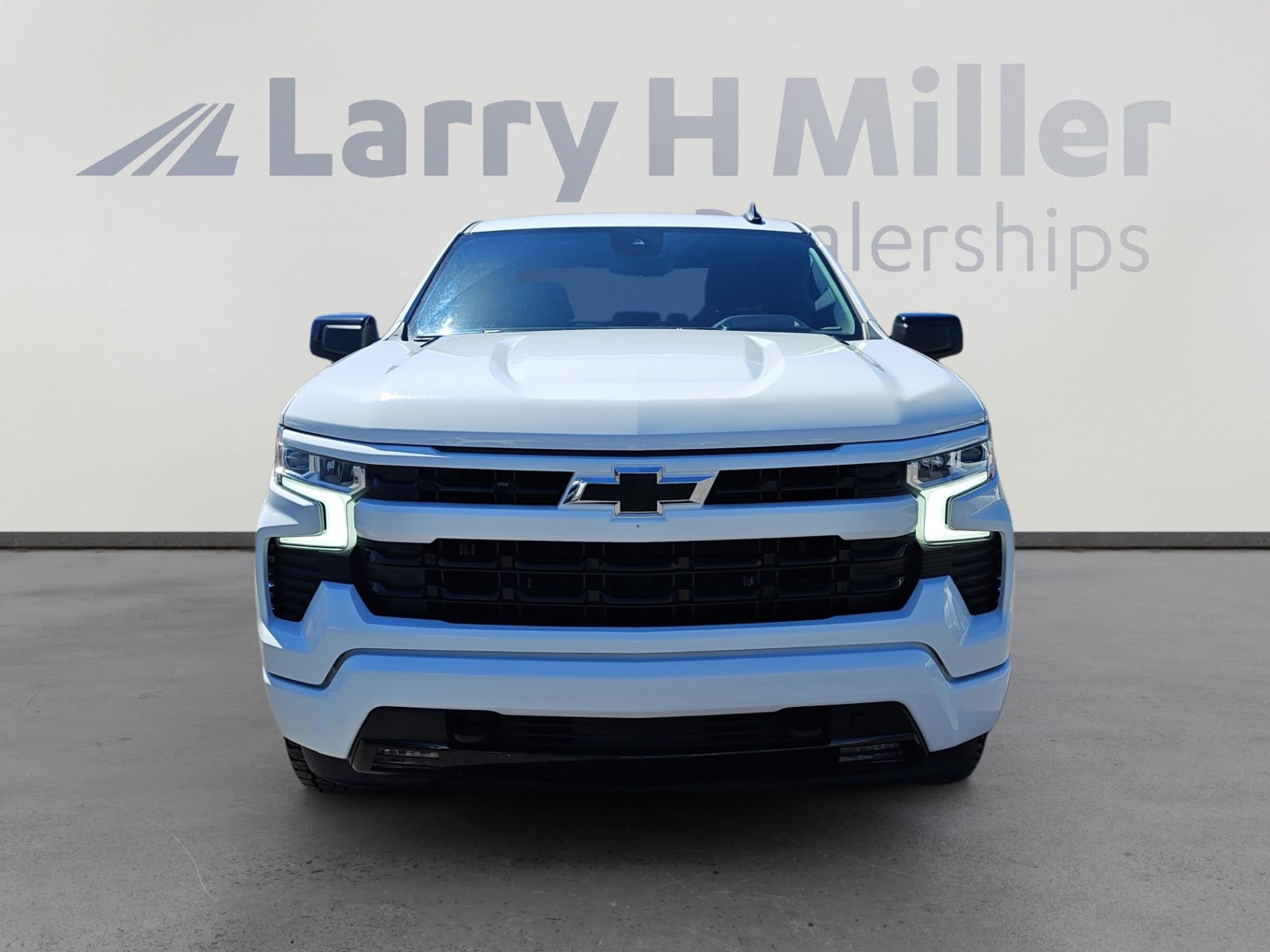Used 2023 Chevrolet Silverado 1500 RST w/ Z71 Off-Road Package AWD/4WD image 8