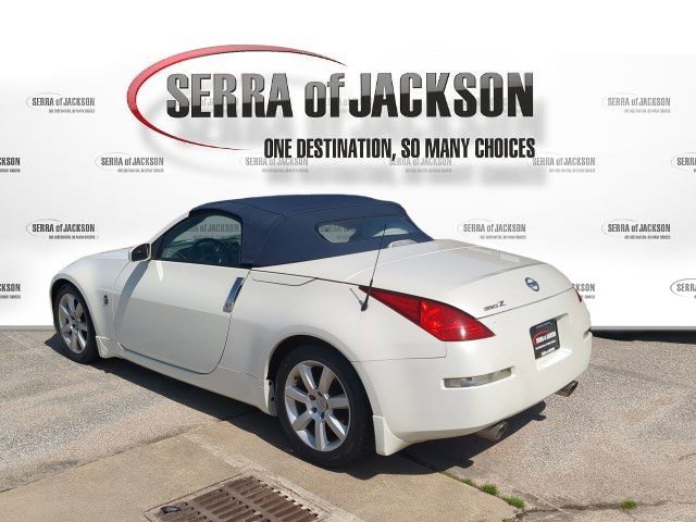 Used 2005 Nissan 350Z Touring image 6