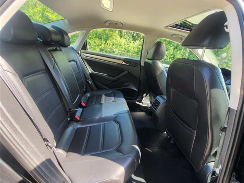 Used 2014 Volkswagen Passat 1.8T SE FWD image 20