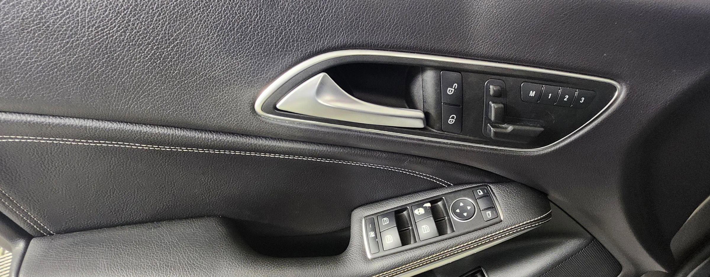 Used 2015 Mercedes-Benz CLA 250 4MATIC image 12