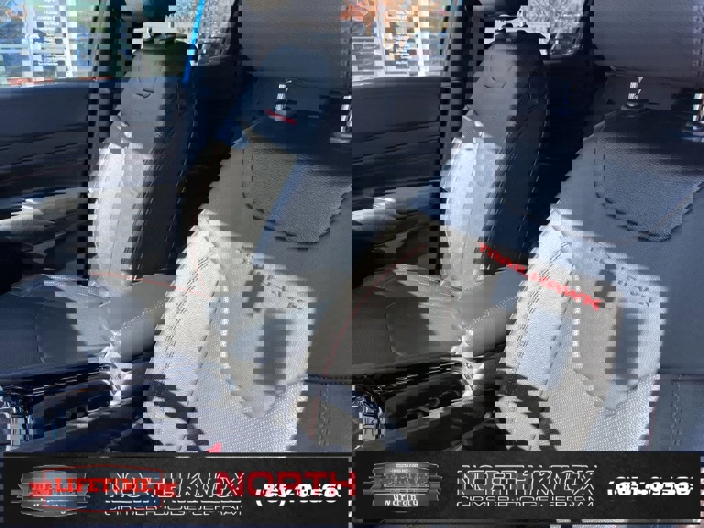 Used 2025 Jeep Compass Trailhawk w/ Trailhawk Elite Group image 4