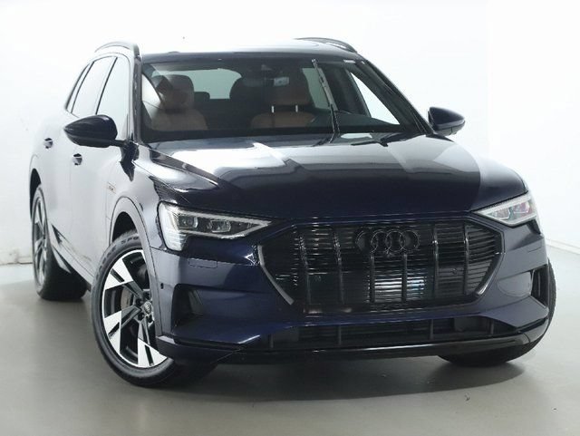 Used 2022 Audi e-tron Premium AWD/4WD image 2