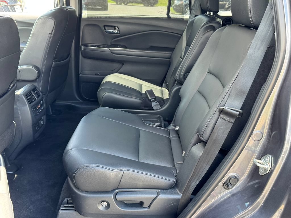 Used 2019 Honda Pilot Touring image 18