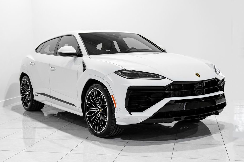 Used 2025 Lamborghini Urus SE AWD/4WD image 3
