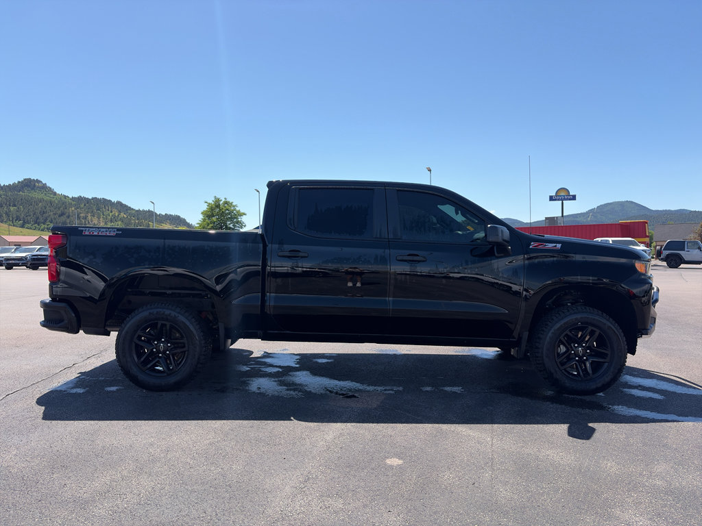 Certified 2021 Chevrolet Silverado 1500 Custom Trail Boss w/ Midnight Edition AWD/4WD image 9