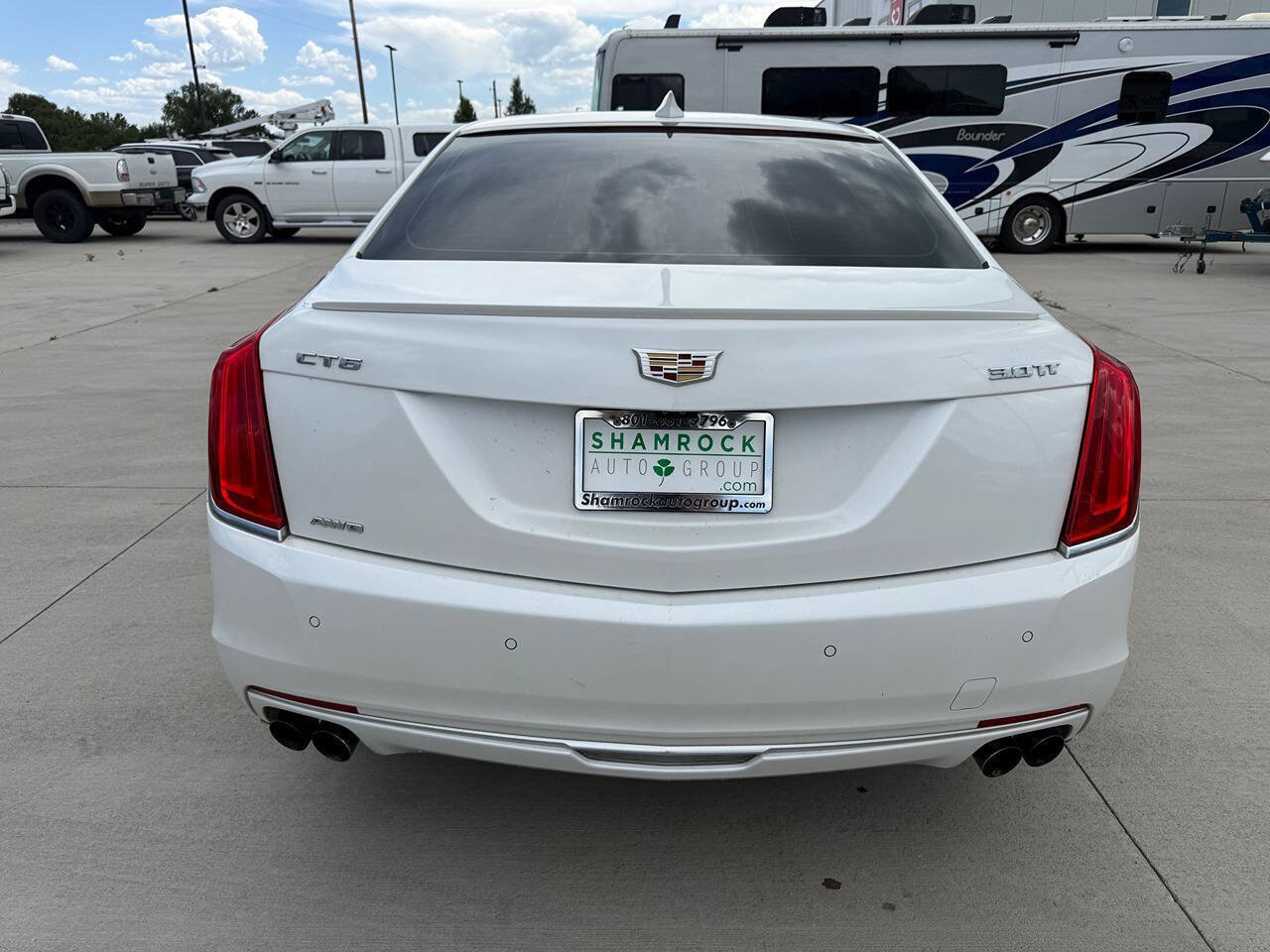 Used 2016 Cadillac CT6 Platinum w/ LPO, Ground Effects Package AWD/4WD image 4