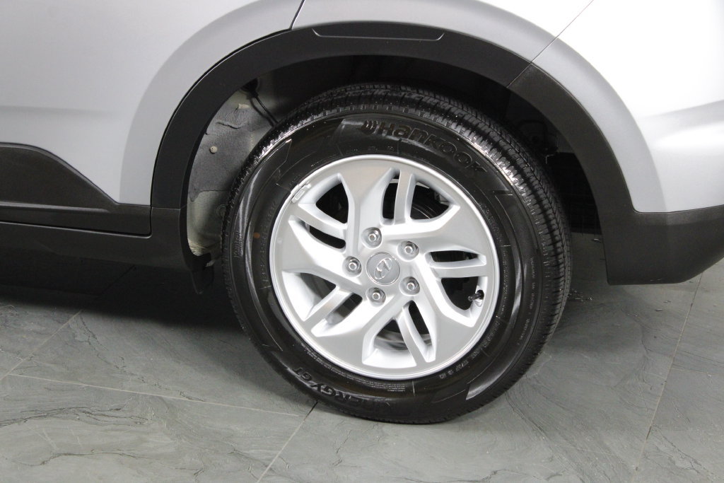 Certified 2026 Hyundai Venue SE FWD image 15